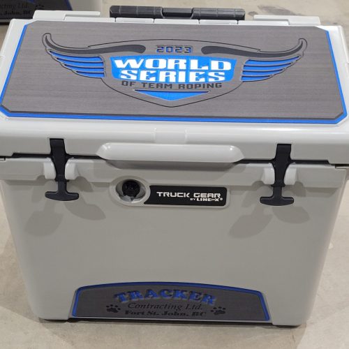 Tracker Contracting 60 qrt wheeled